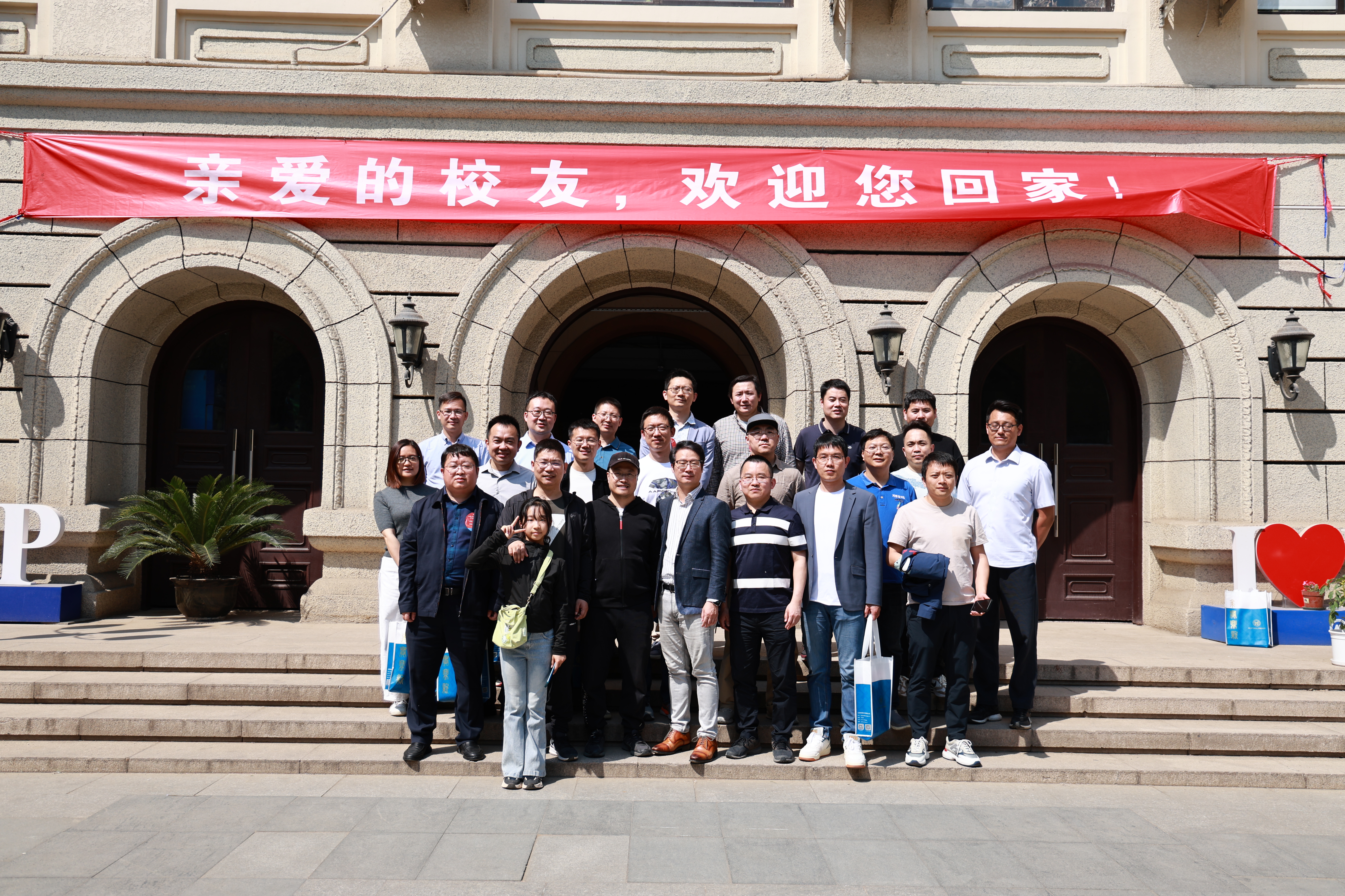 b1186fd70d3a980434de2e7a0c5eed33.jpg b1186fd70d3a980434de2e7a0c5eed33.jpg